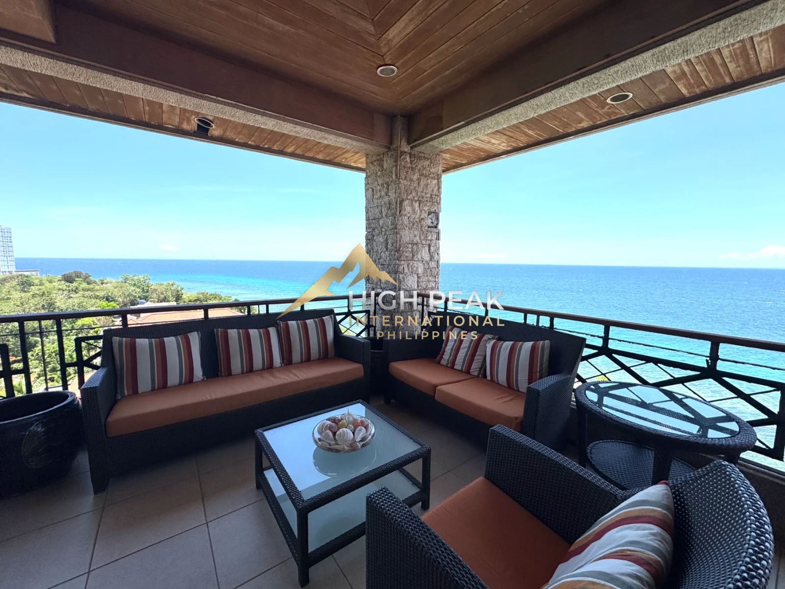 3 bedroom condominium in Mactan Island interior photo 1