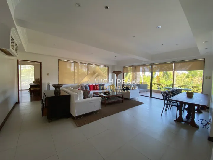 2 bedroom condominium in Lapu-Lapu City property exterior