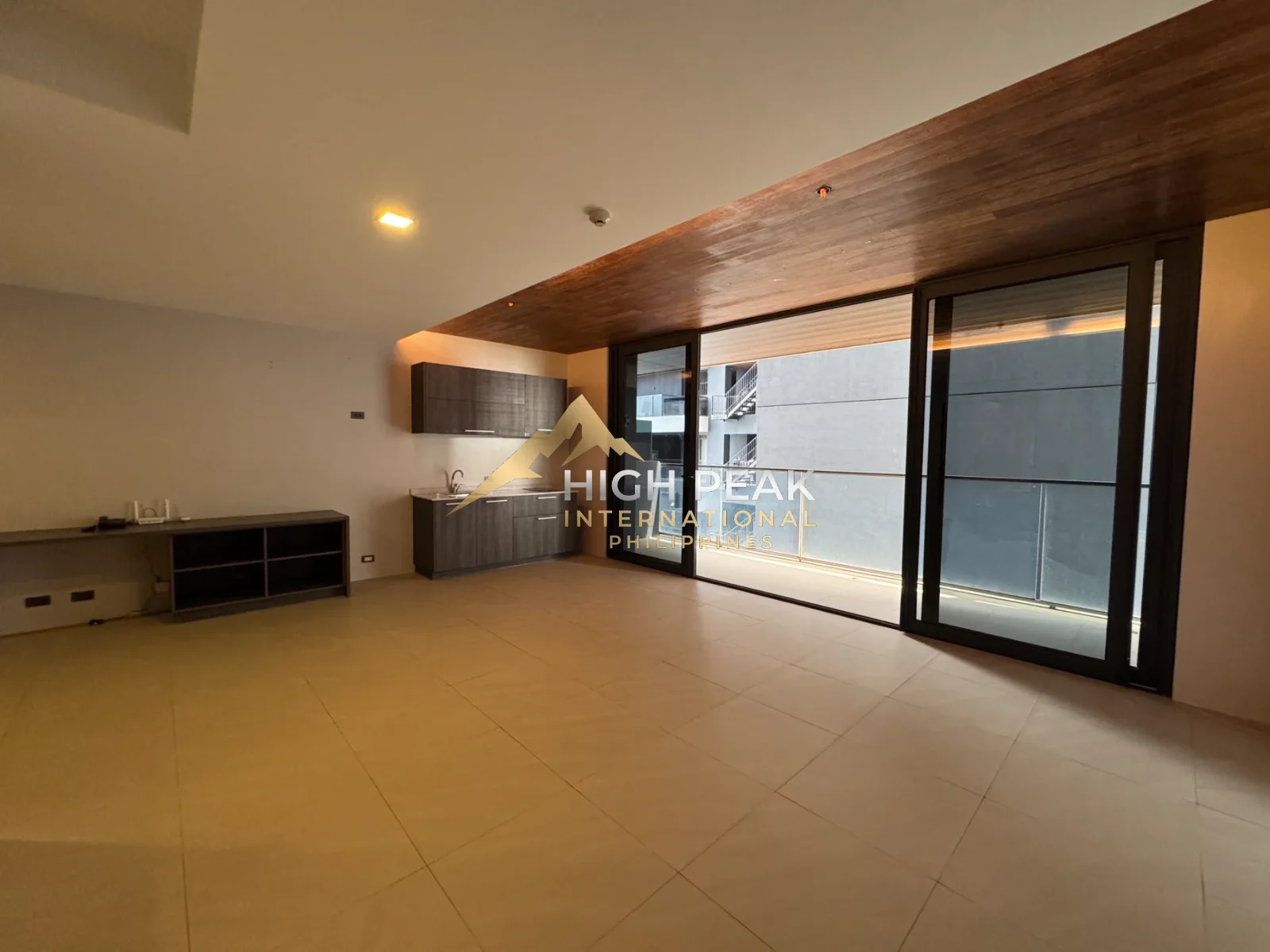 condominium in Lapu-Lapu City interior photo 1