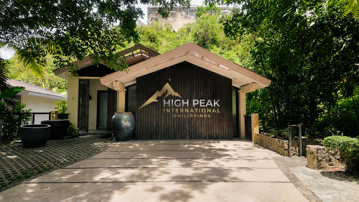 5 bedroom house & lot in cebu city property exterior