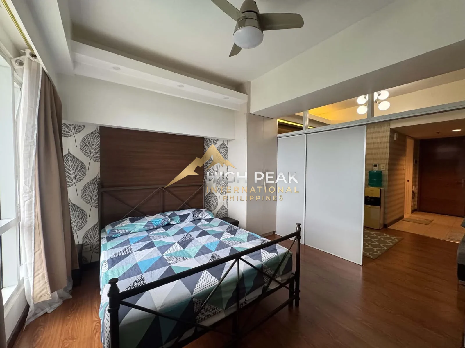 1 bedroom condominium in Cebu City interior photo 1