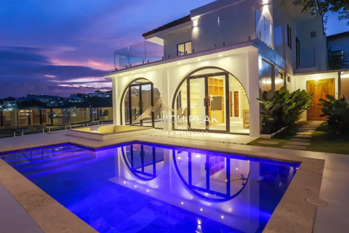 4 bedroom house & lot in Cebu City property exterior