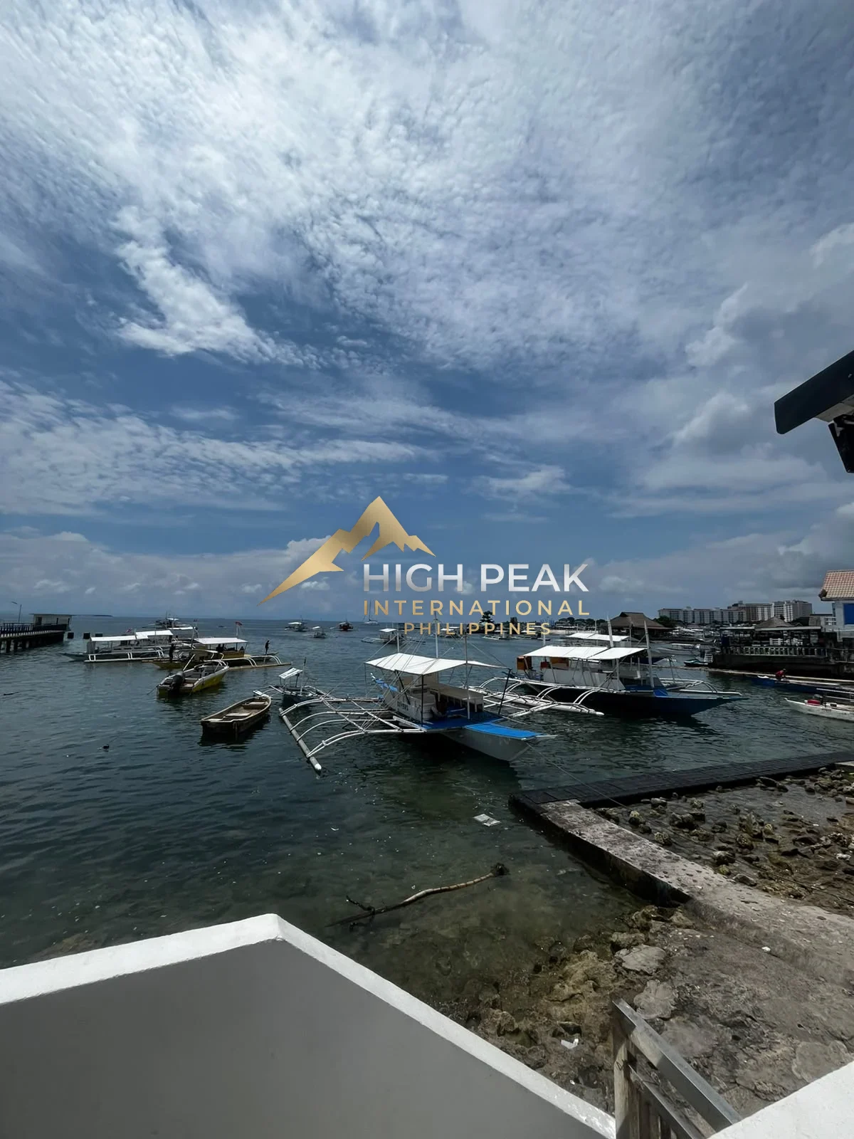 9 bedroom commercial properties in Lapu-Lapu City interior photo 1