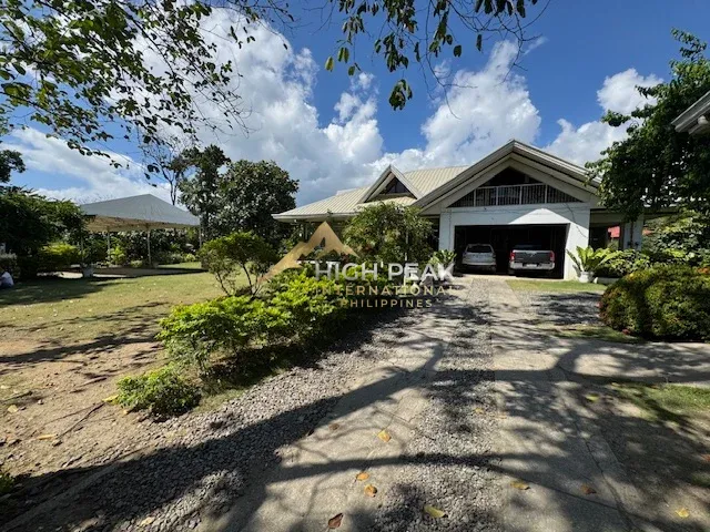6 bedroom commercial properties in Lapu-Lapu City property exterior