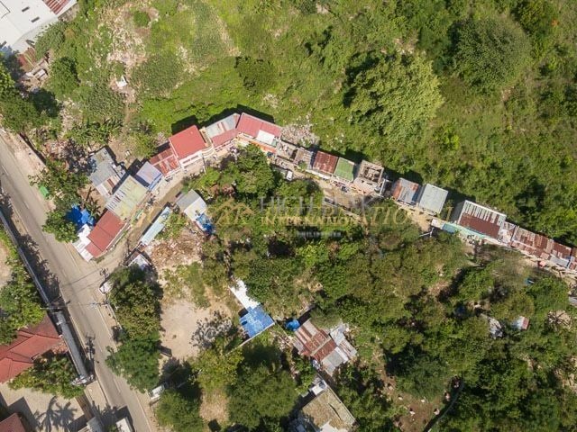 beach properties in Lapu-Lapu City thumbnail photo 10