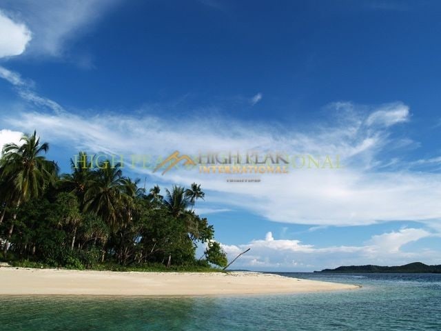 islands in Palawan thumbnail photo 7