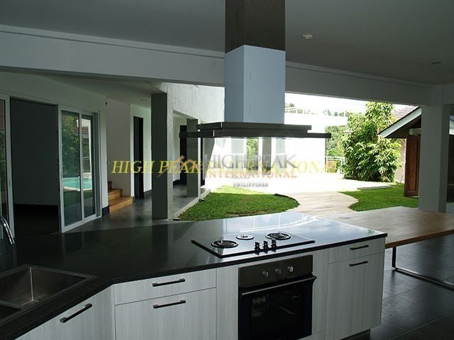7 bedroom house & lot in Cebu City thumbnail photo 6