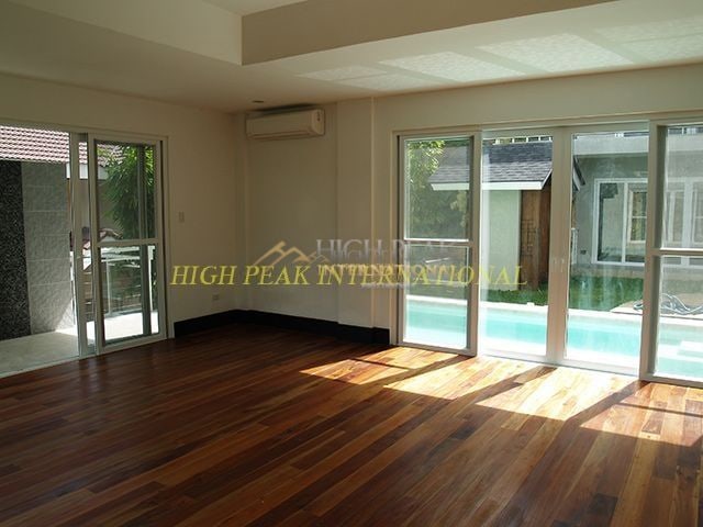 7 bedroom house & lot in Cebu City thumbnail photo 7
