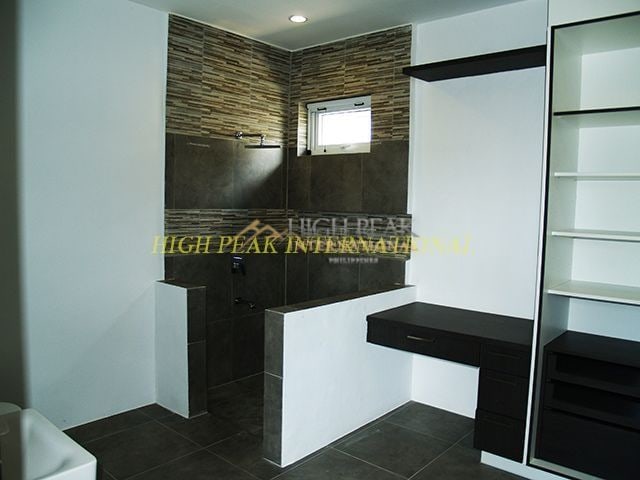 7 bedroom house & lot in Cebu City thumbnail photo 12