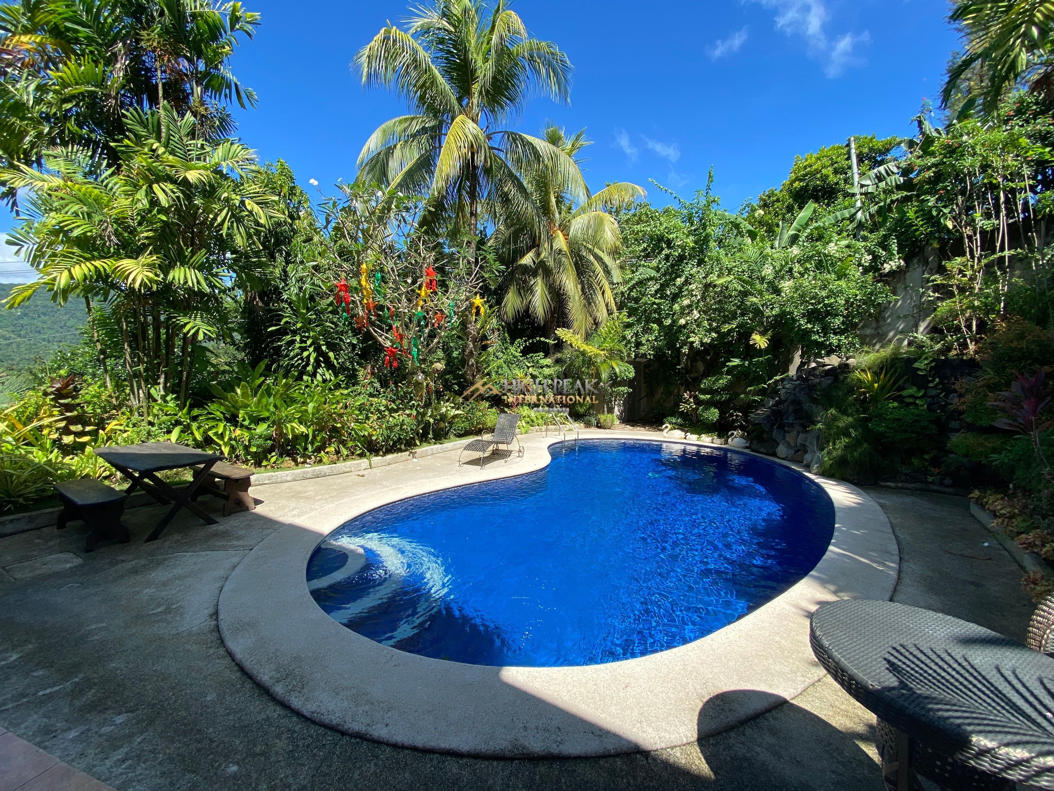 7 bedroom house & lot in Cebu City property exterior