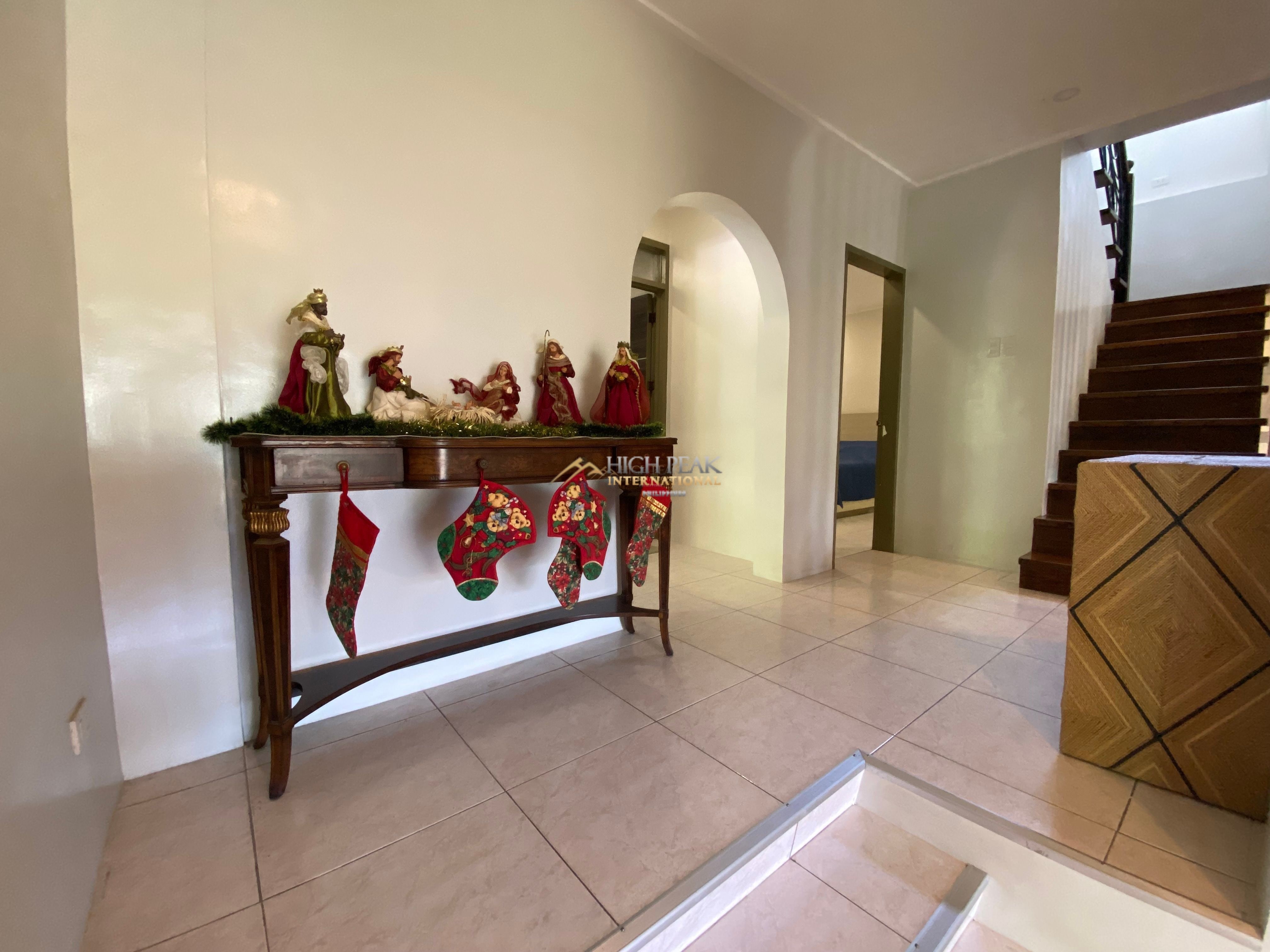 7 bedroom house & lot in Cebu City thumbnail photo 11