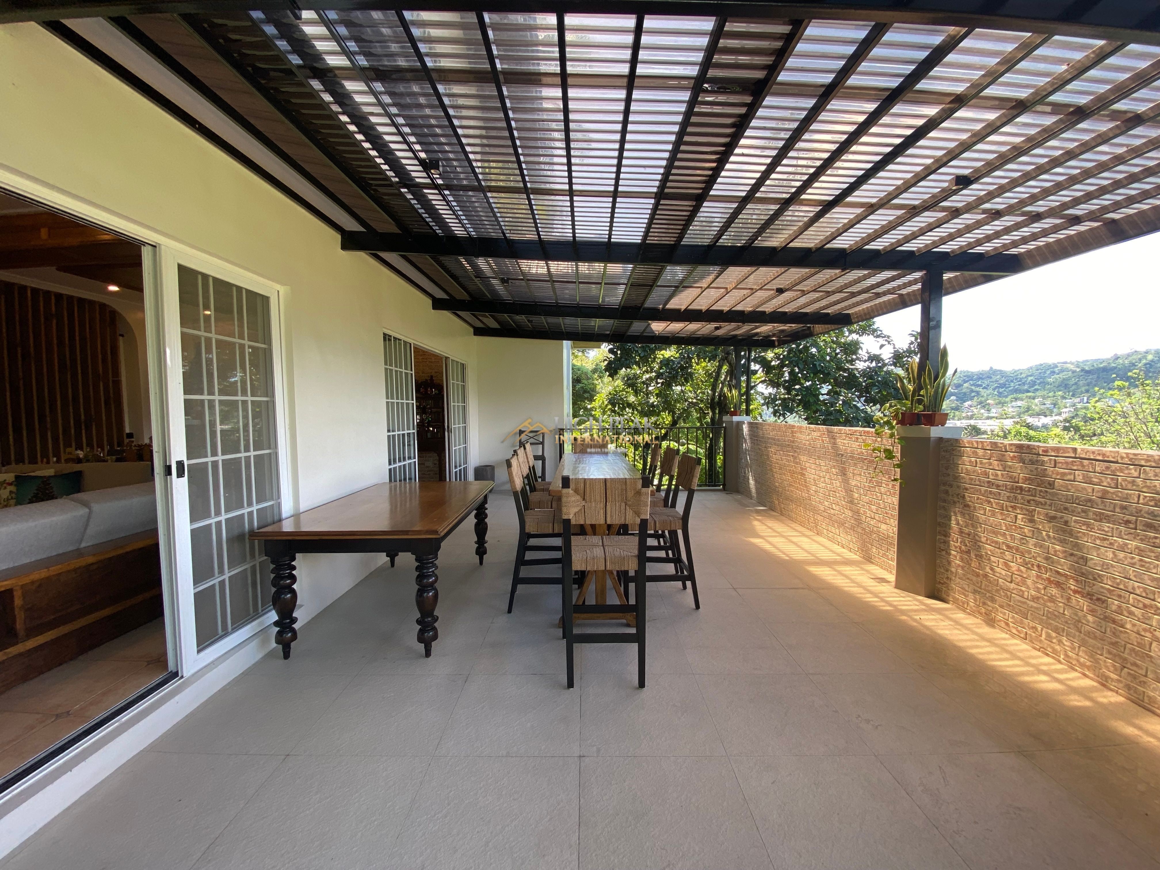 7 bedroom house & lot in Cebu City thumbnail photo 12