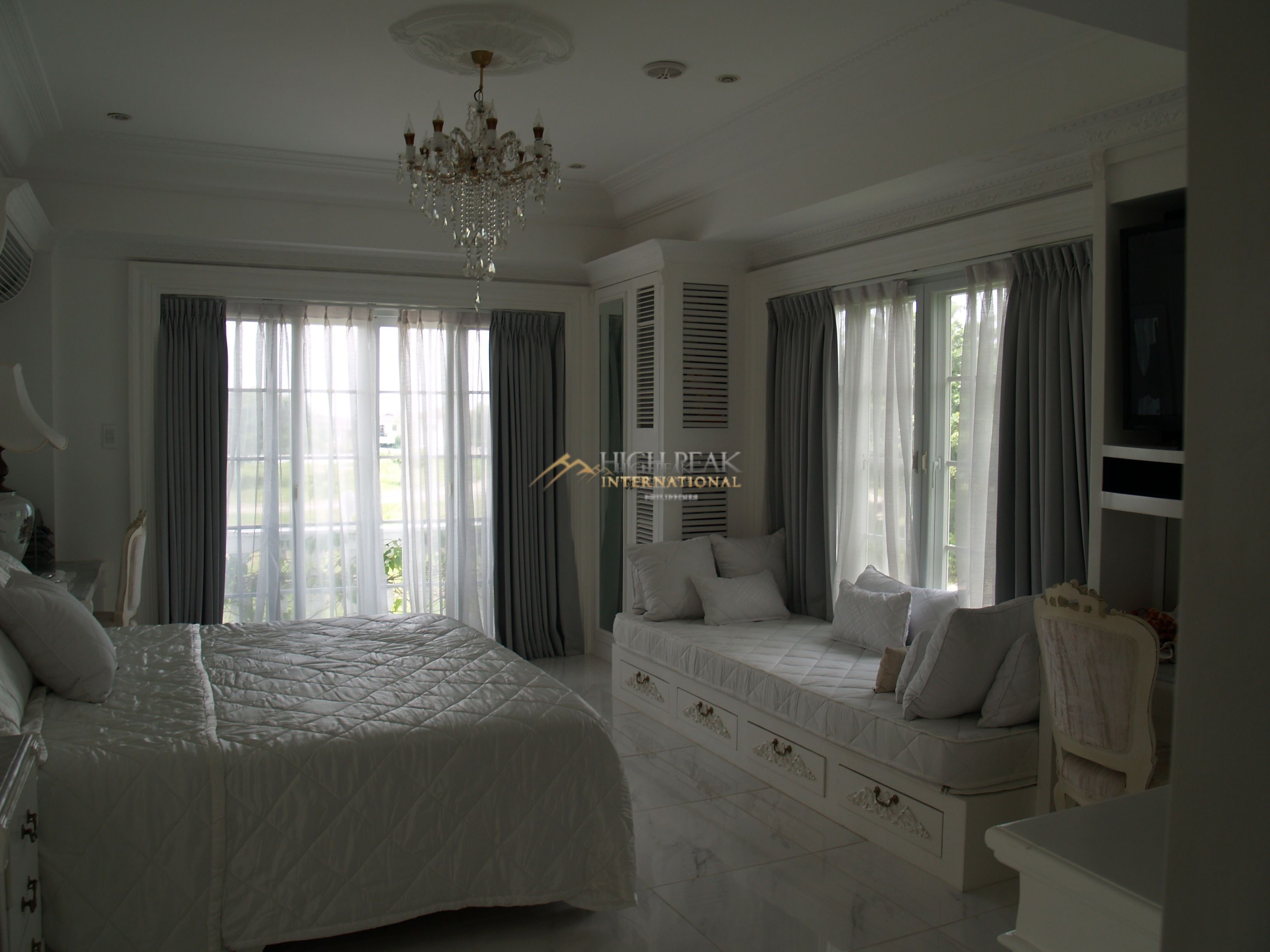European-Style 5 Bedroom Home with Sea View in Amara, Liloan, photo 9