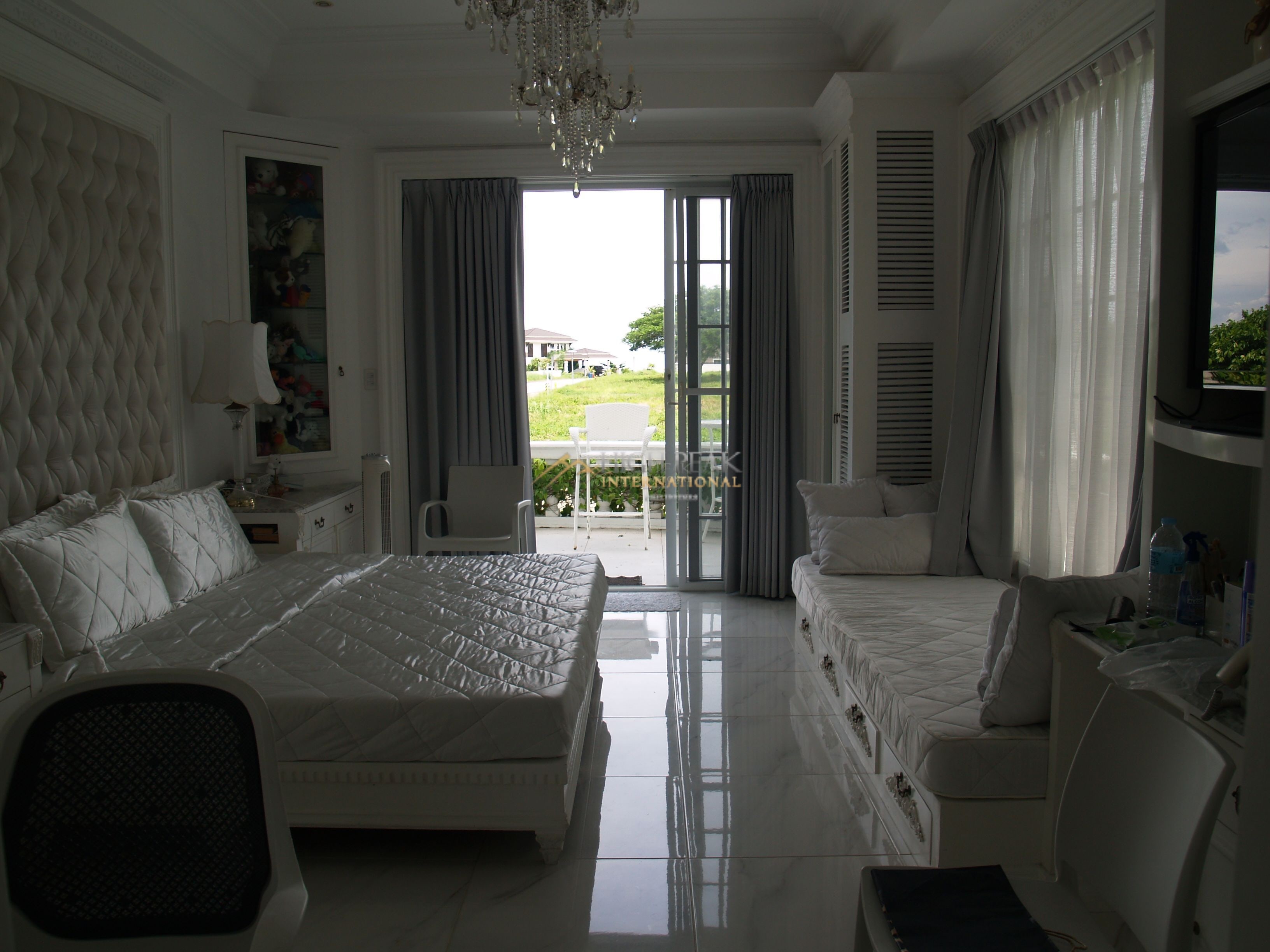 European-Style 5 Bedroom Home with Sea View in Amara, Liloan, photo 25