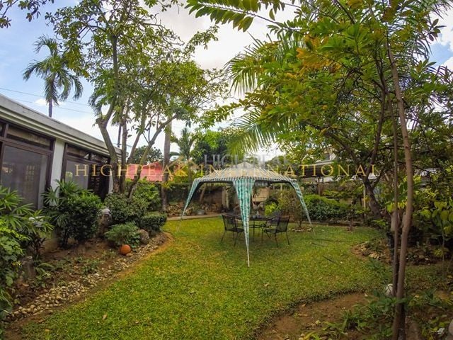 5 bedroom house & lot in Cebu City thumbnail photo 3