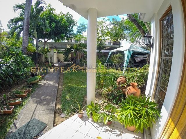 5 bedroom house & lot in Cebu City thumbnail photo 9