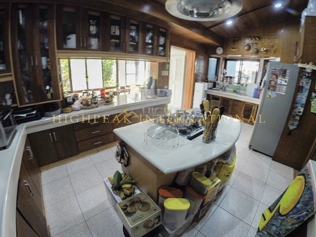 5 bedroom house & lot in Cebu City thumbnail photo 11