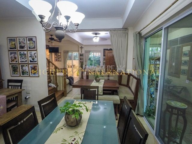 4 bedroom house & lot in Cebu City thumbnail photo 11