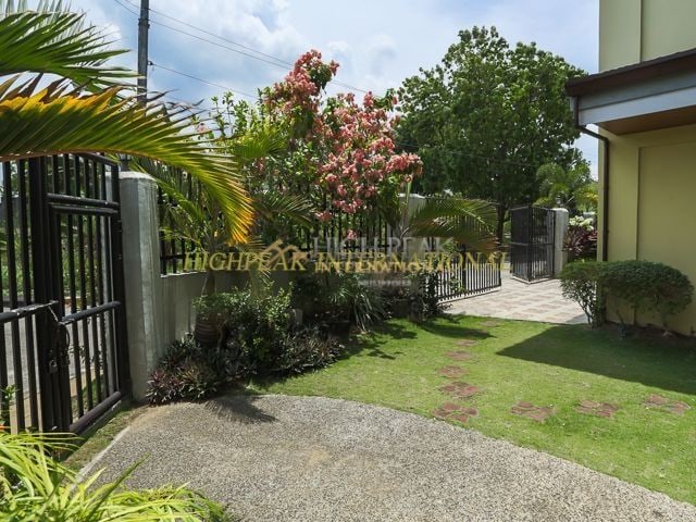 4 bedroom house & lot in Consolacion thumbnail photo 8