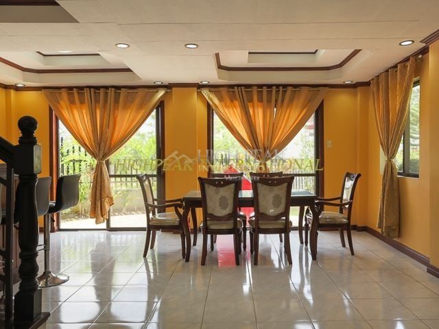 4 bedroom house & lot in Consolacion thumbnail photo 10