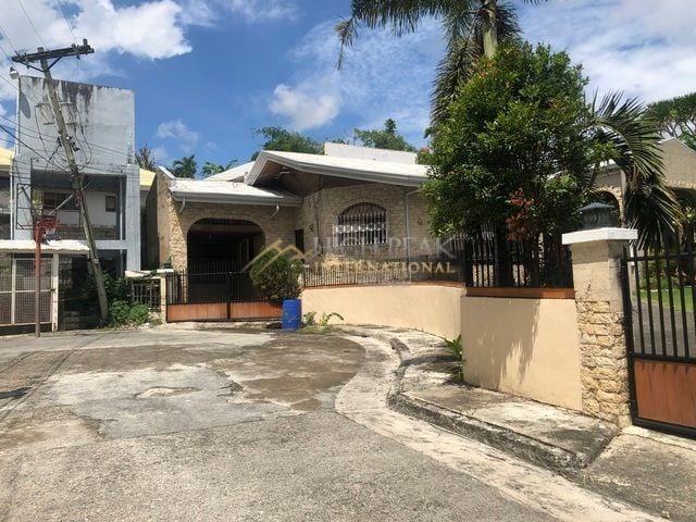 3 bedroom house & lot in Cebu City gallery preview photo 2