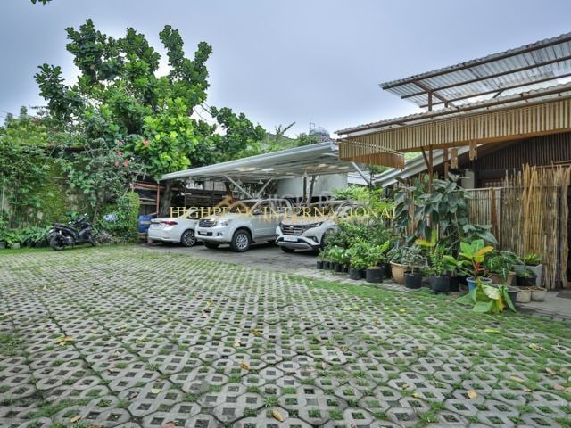 8 bedroom house & lot in Cebu City thumbnail photo 6