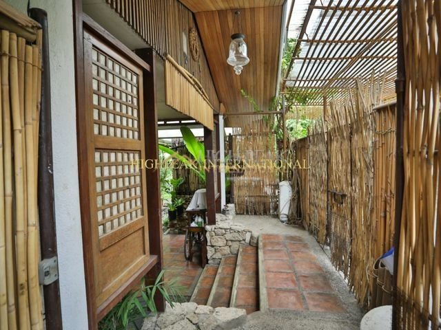 8 bedroom house & lot in Cebu City thumbnail photo 9