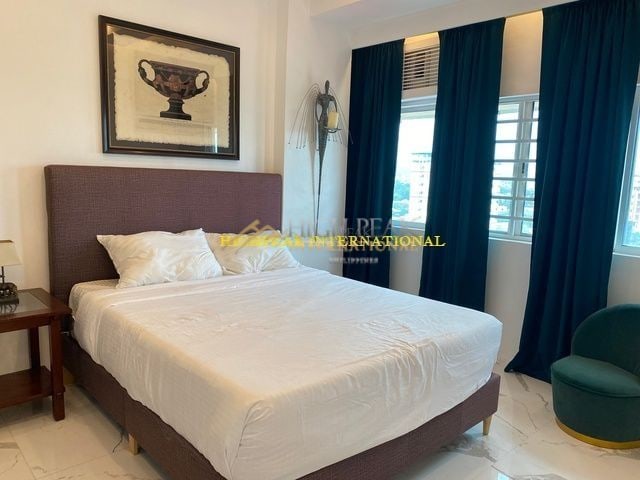2 bedroom condominium in Cebu City thumbnail photo 8