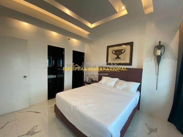 2 bedroom condominium in Cebu City thumbnail photo 9