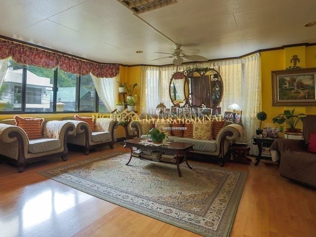 5 bedroom house & lot in Cebu City thumbnail photo 3