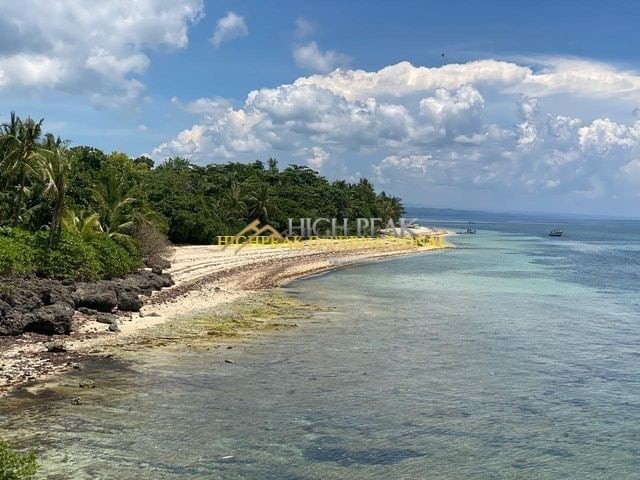 beach properties in San Remigio property exterior