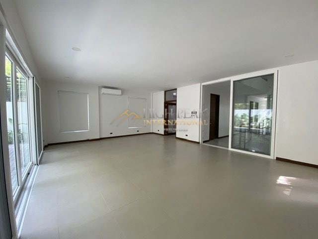 6 bedroom house & lot in Cebu City gallery preview photo 2