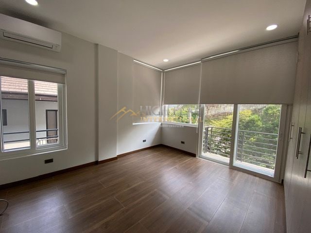6 bedroom house & lot in Cebu City thumbnail photo 3