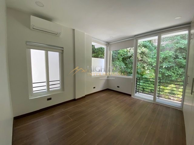 6 bedroom house & lot in Cebu City thumbnail photo 9