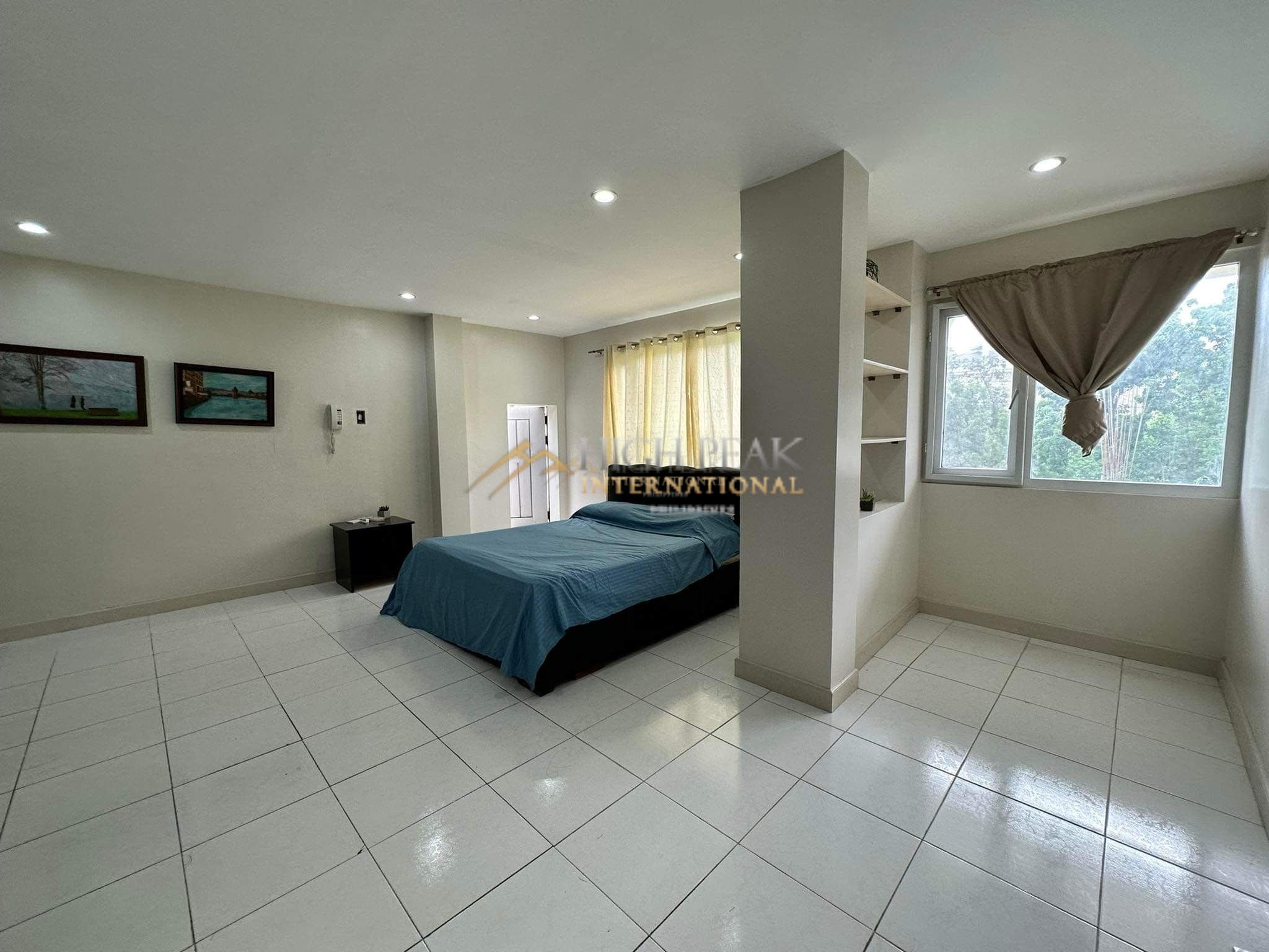 6 bedroom house & lot in Cebu City gallery preview photo 2