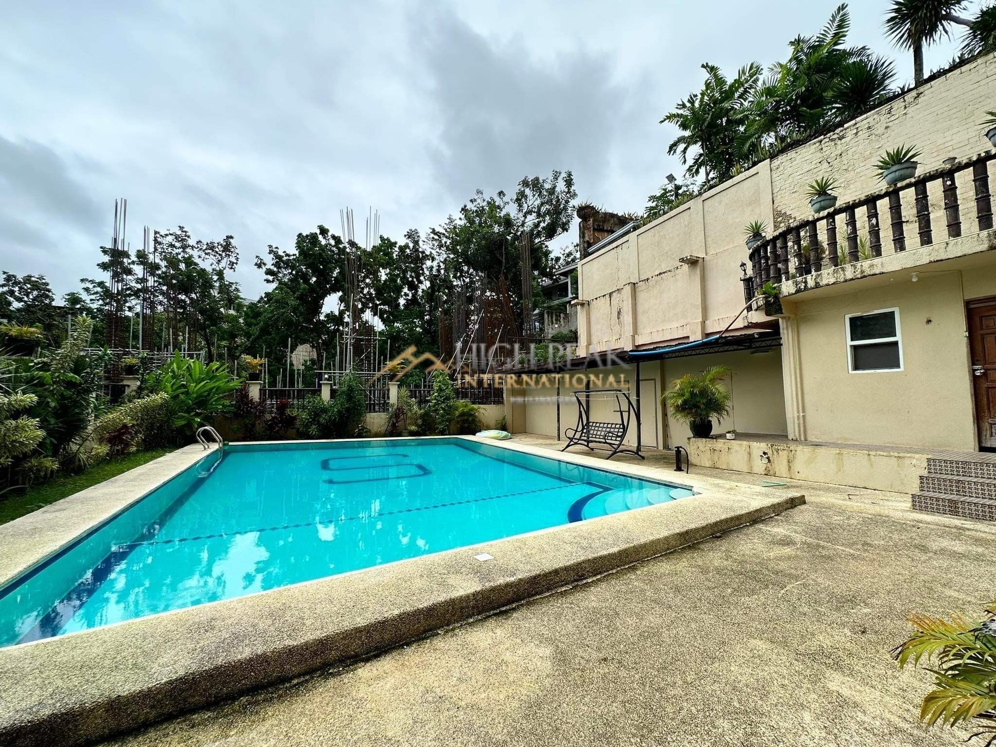 6 bedroom house & lot in Cebu City thumbnail photo 8