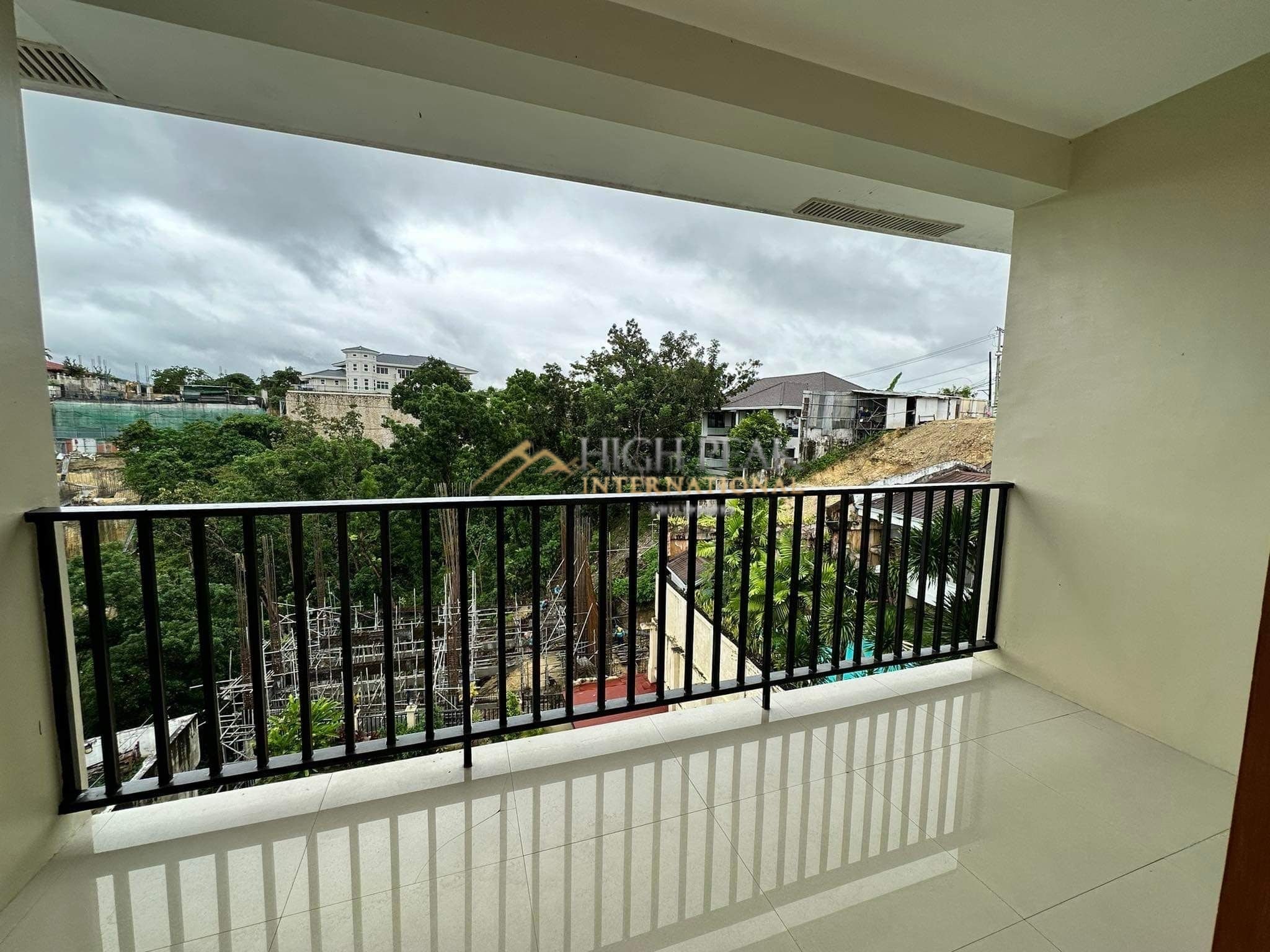 6 bedroom house & lot in Cebu City thumbnail photo 11