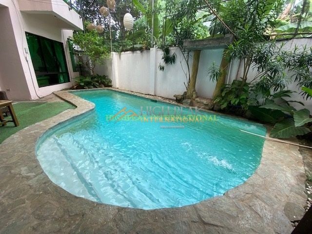 6 bedroom house & lot in Mactan Island thumbnail photo 5