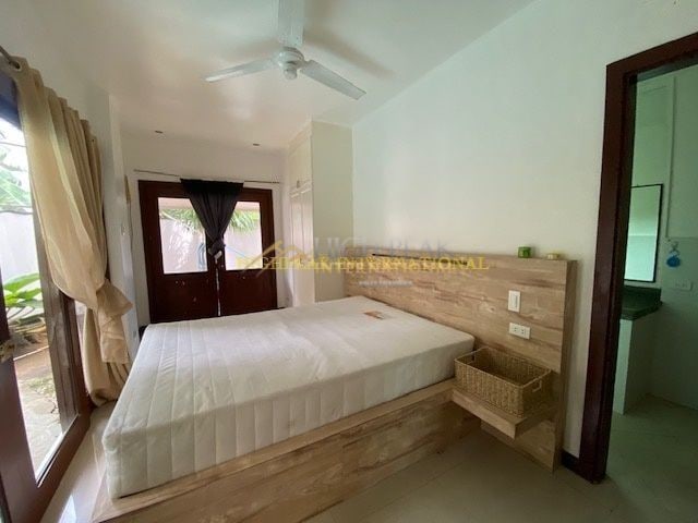 6 bedroom house & lot in Mactan Island gallery preview photo 33